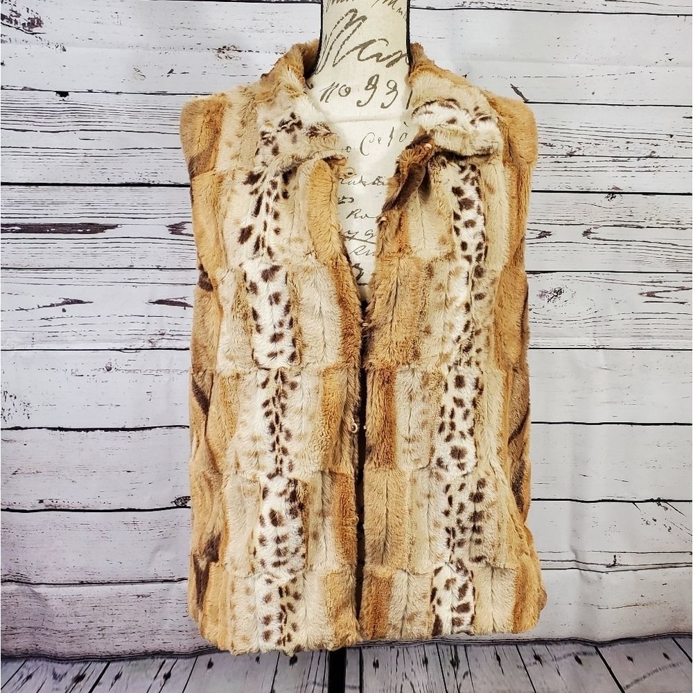 Cejon Womens Tan Animal Print Faux Fur Vest, Large
